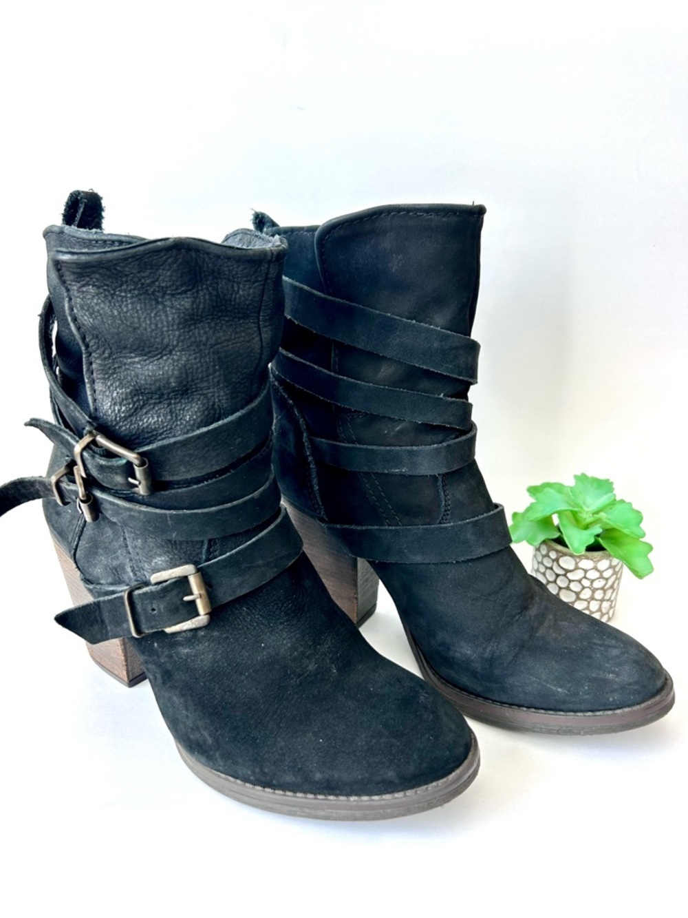 Steve Madden Black Leather Yale Belted Moto Block Heel Boots Size 10